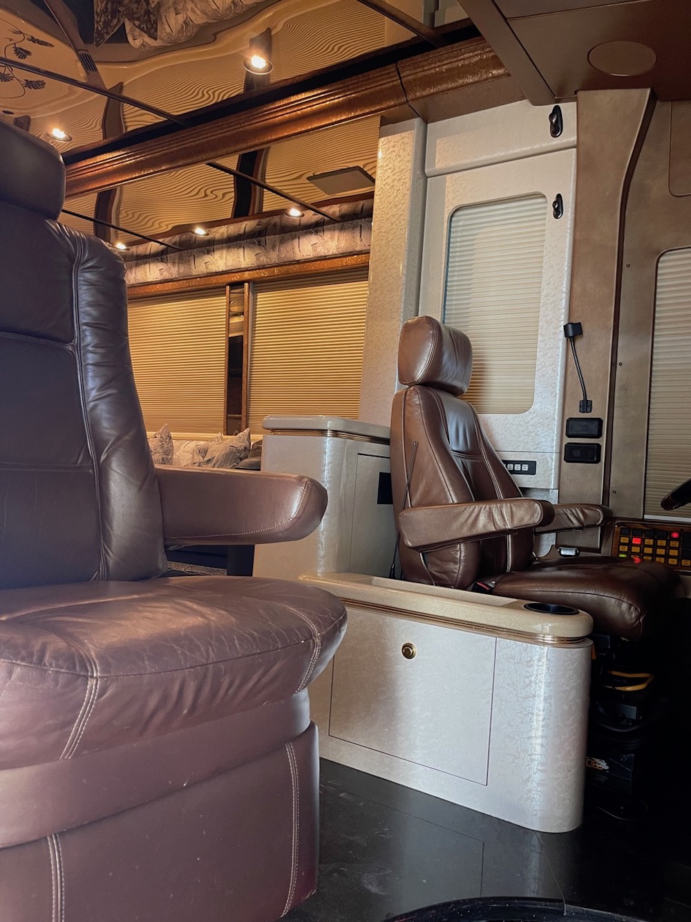 2006 Prevost Marathon XLII For Sale