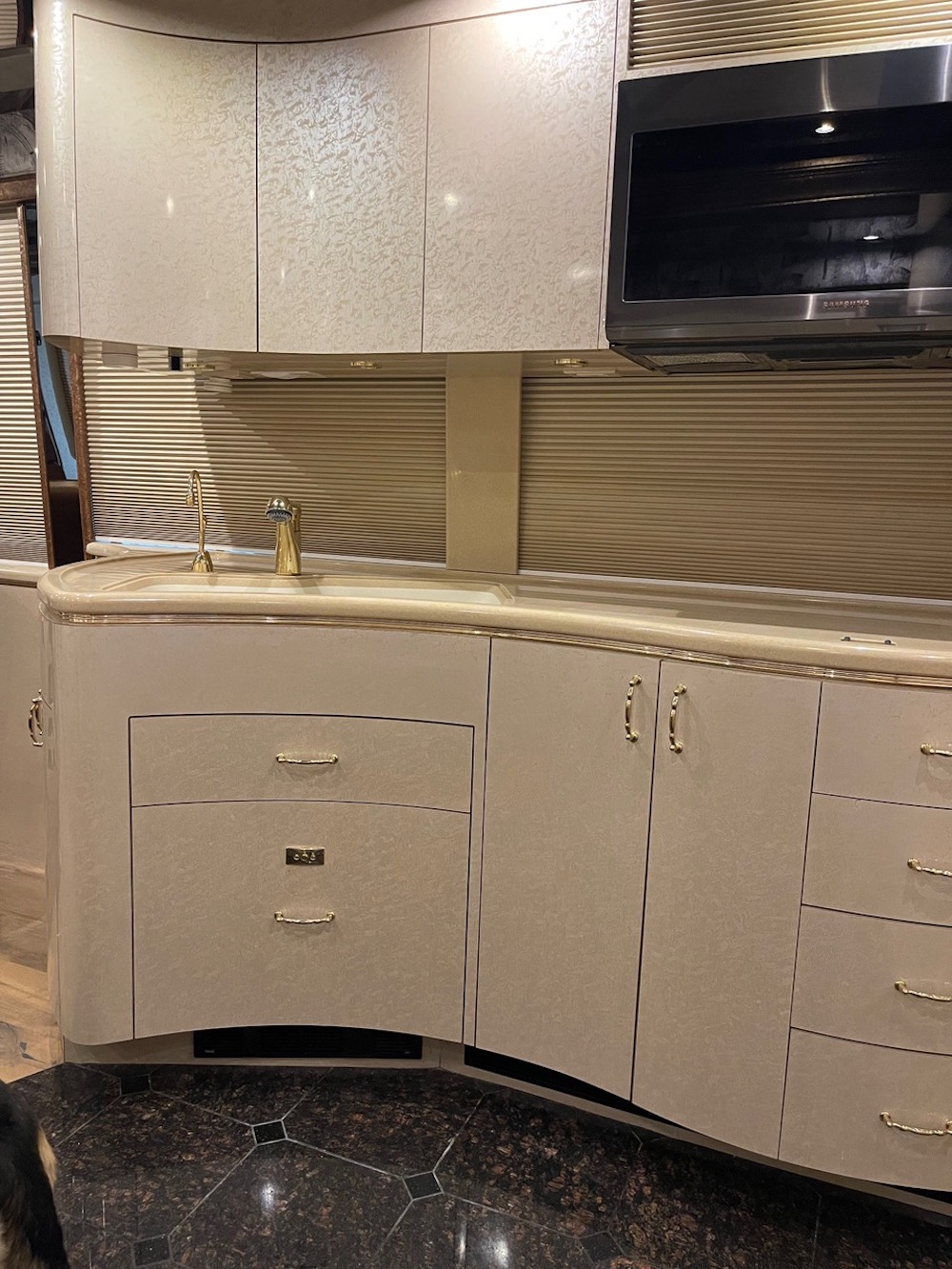 2006 Prevost Marathon XLII For Sale