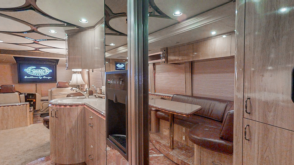 2006 Prevost Marathon XLII For Sale