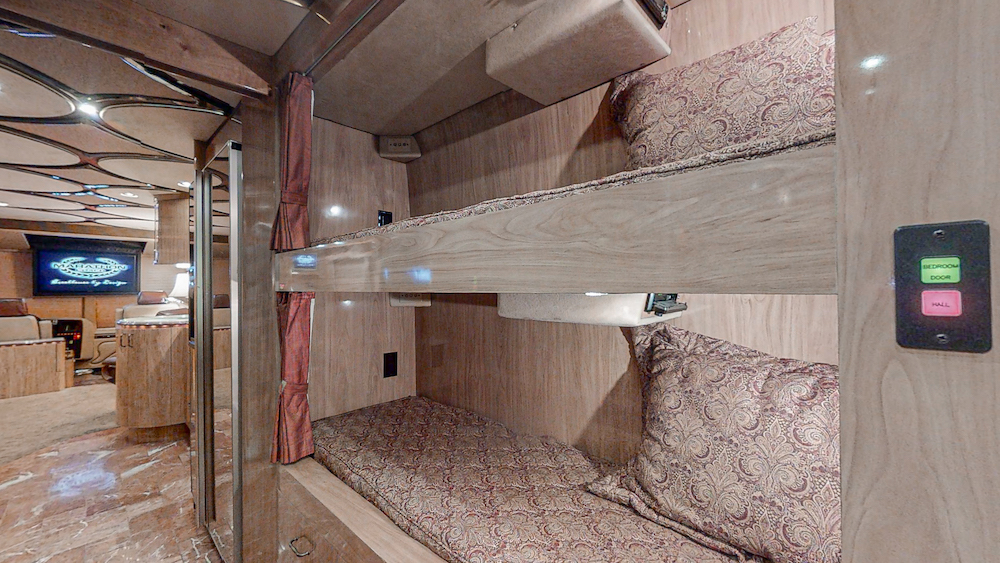 2006 Prevost Marathon XLII For Sale