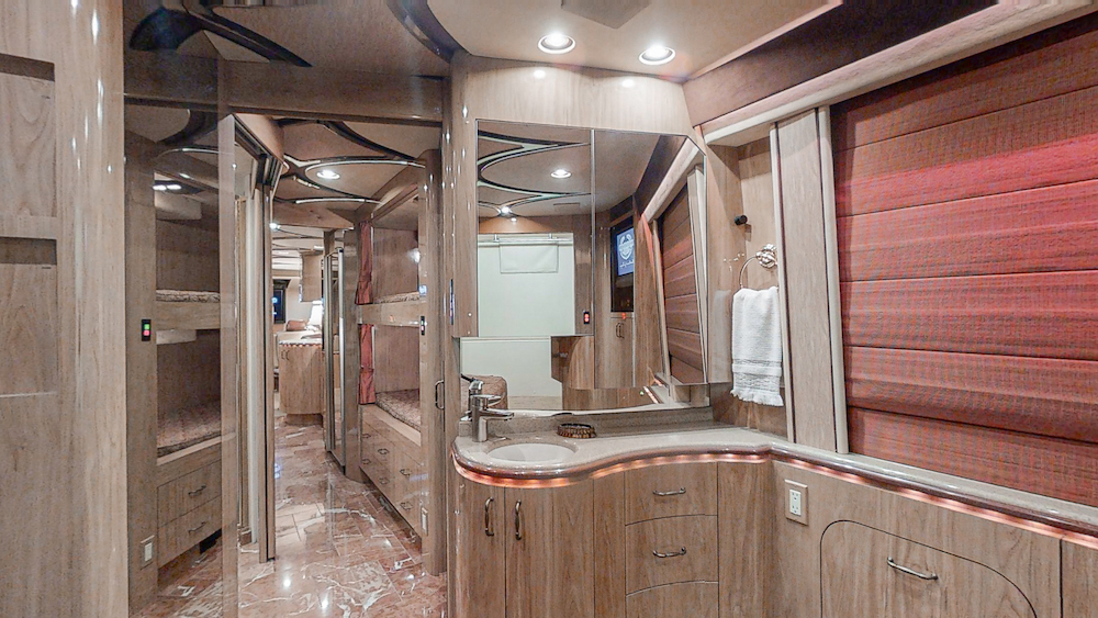 2006 Prevost Marathon XLII For Sale