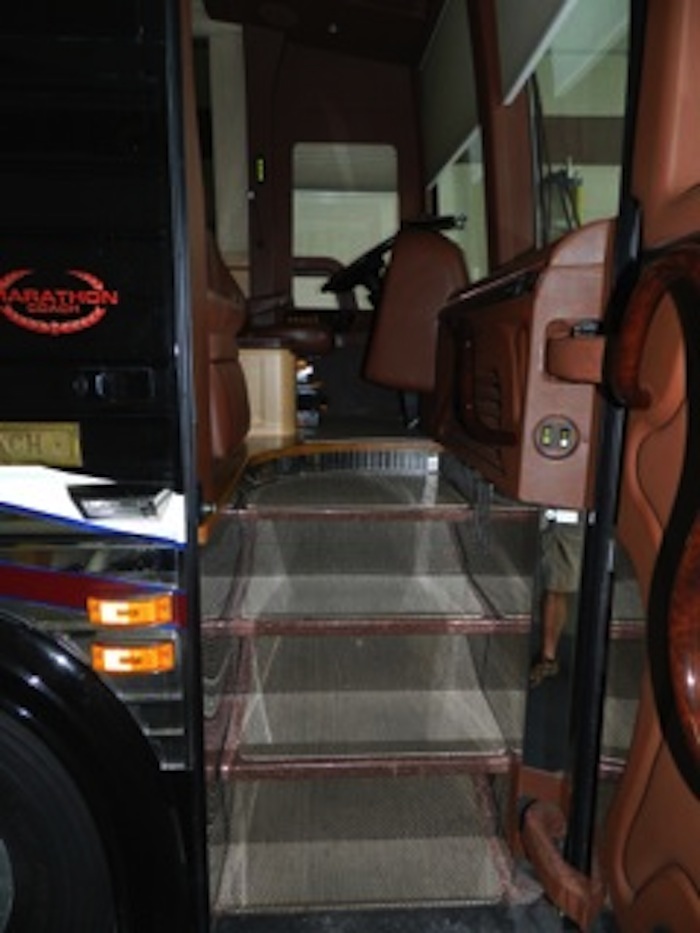 2006 Prevost Marathon XLII For Sale