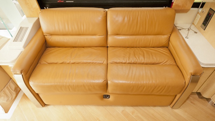 2006 Prevost Parliament H3-45 For Sale