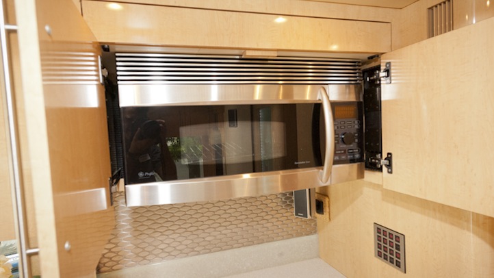 2006 Prevost Parliament H3-45 For Sale