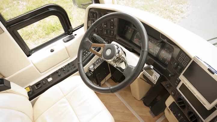 2006 Prevost Parliament H3-45 For Sale