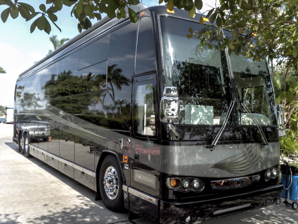 2006 Prevost Parliament H3-45 For Sale