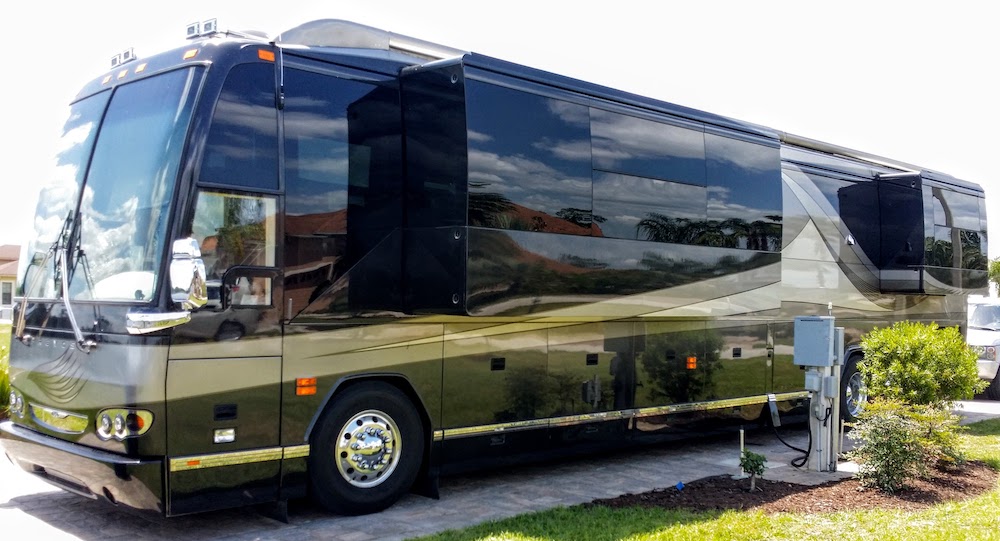 2006 Prevost Parliament H3-45 For Sale