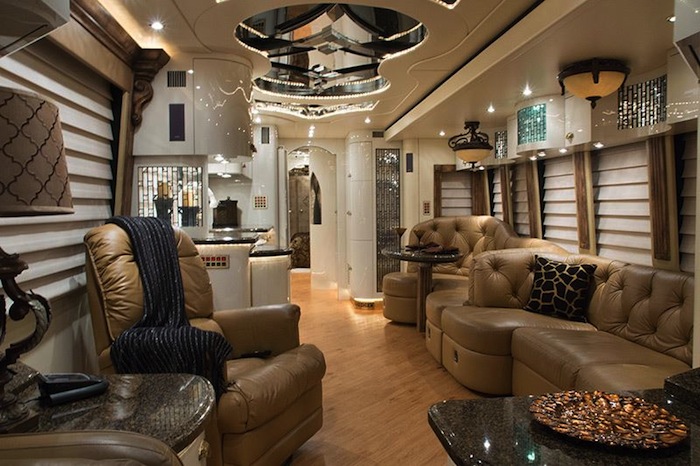 2006 Prevost Parlaiment H3-45 For Sale