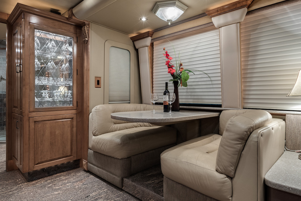 2006 Prevost Royale XLII For Sale