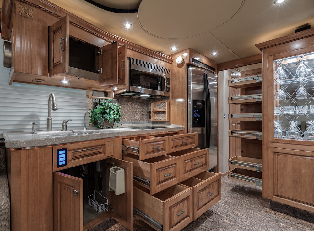 2006 Prevost Royale XLII For Sale