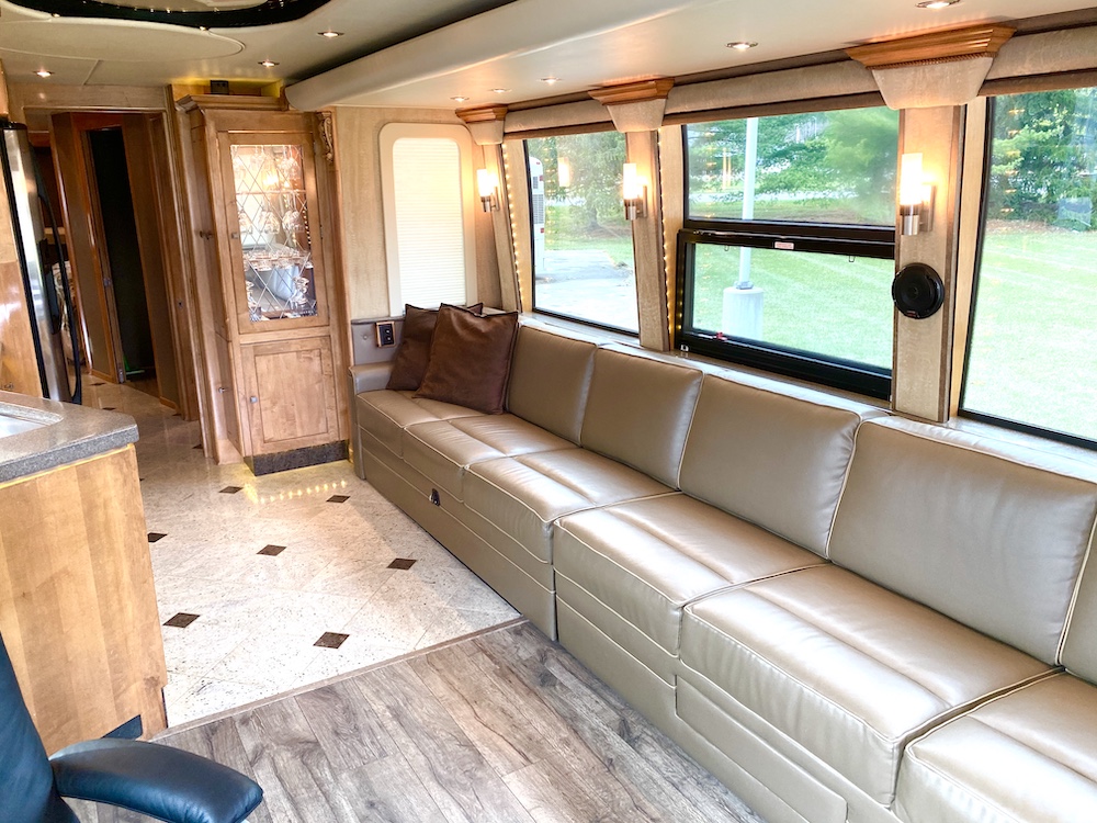 2006 Prevost Royale XLII For Sale