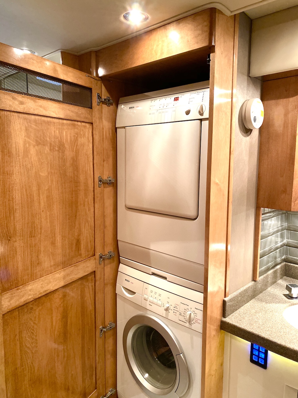 2006 Prevost Royale XLII For Sale