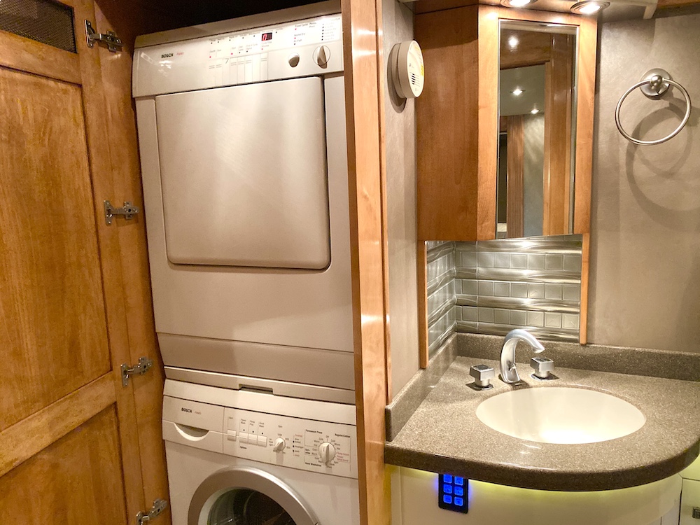 2006 Prevost Royale XLII For Sale