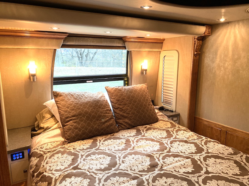 2006 Prevost Royale XLII For Sale