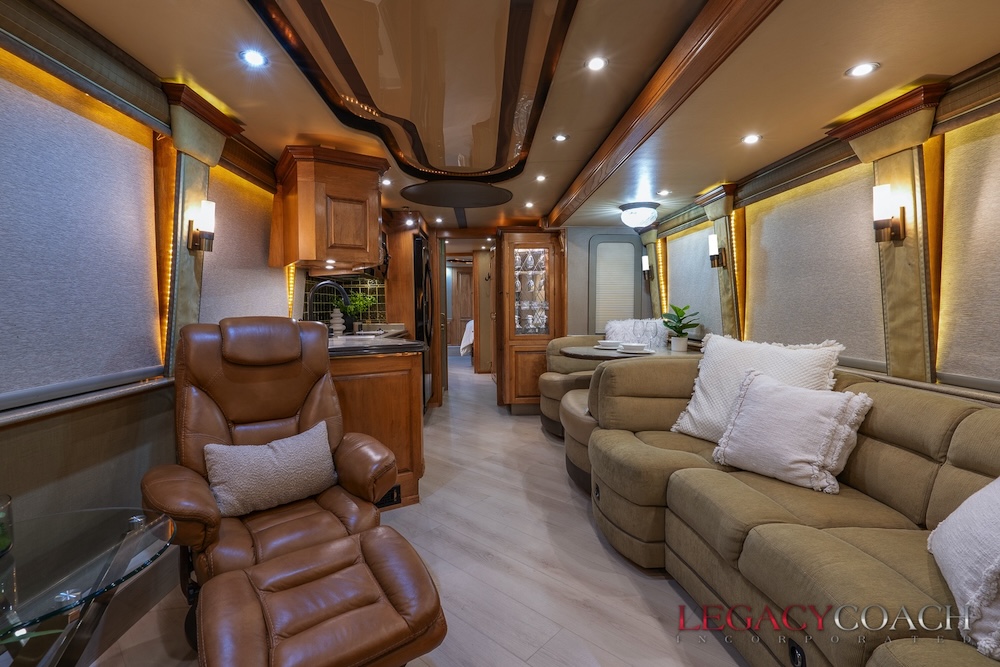 2006 Prevost Royale XLII For Sale