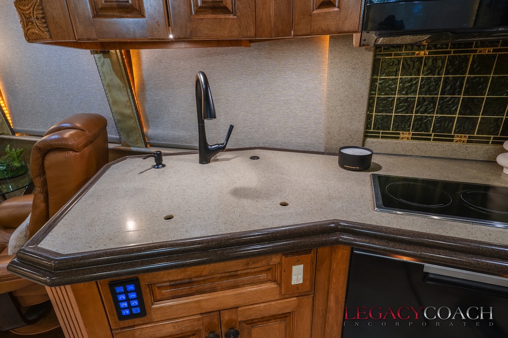 2006 Prevost Royale XLII For Sale
