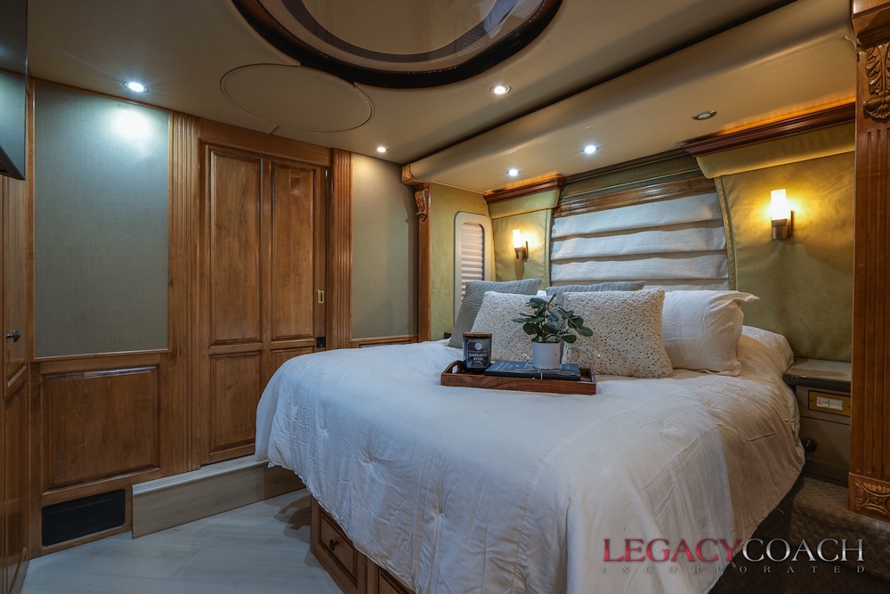 2006 Prevost Royale XLII For Sale