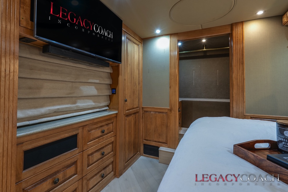 2006 Prevost Royale XLII For Sale