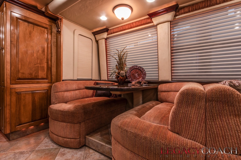 2006 Prevost Royale XLII For Sale