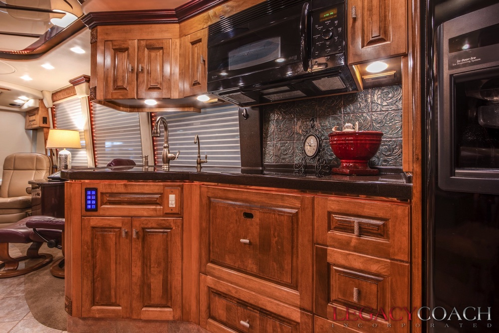 2006 Prevost Royale XLII For Sale