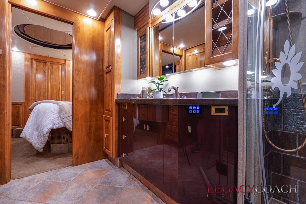 2006 Prevost Royale XLII For Sale