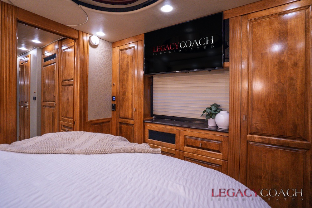 2006 Prevost Royale XLII For Sale