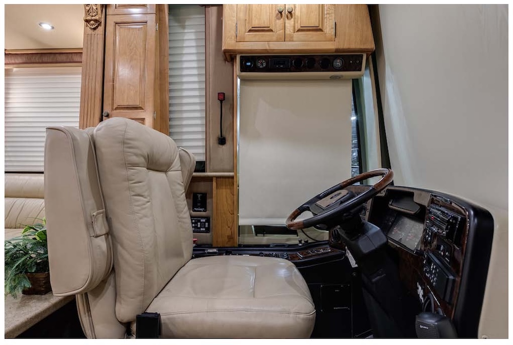 2006 Prevost Royale XLII For Sale