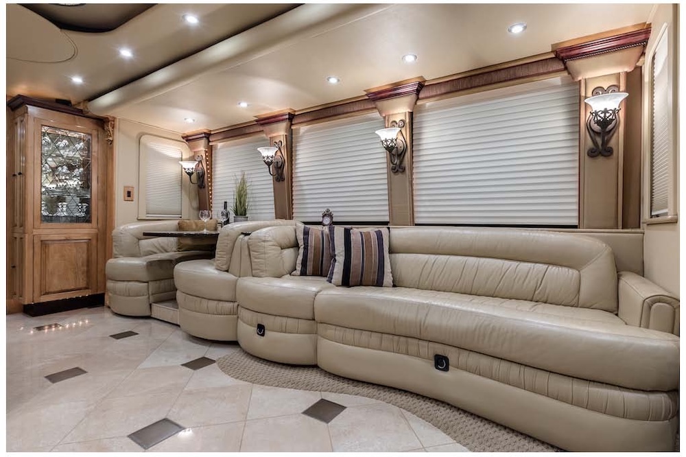 2006 Prevost Royale XLII For Sale
