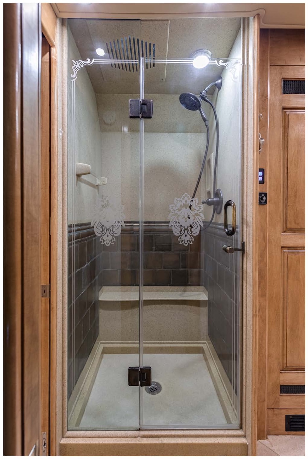 2006 Prevost Royale XLII For Sale