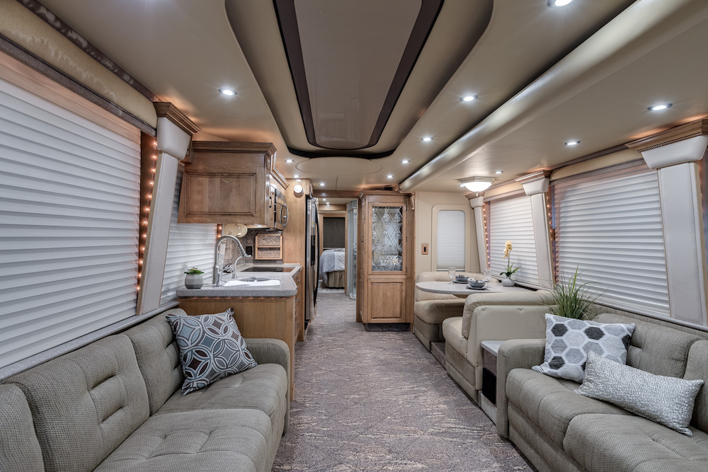 2006 Prevost Royale XLII For Sale