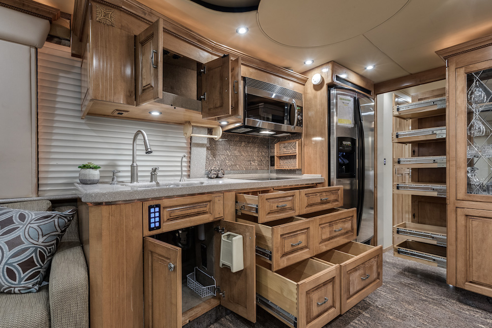 2006 Prevost Royale XLII For Sale