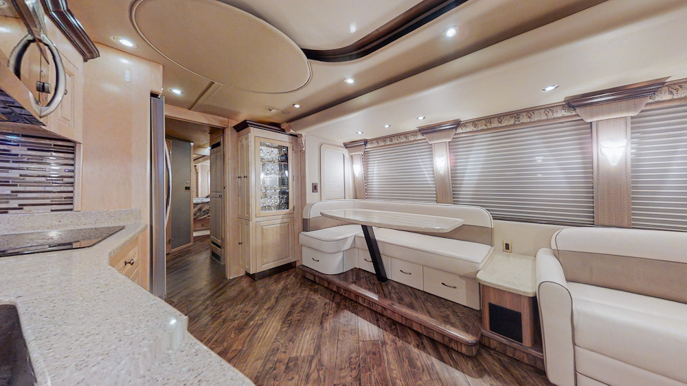 2006 Prevost Royale XLII For Sale