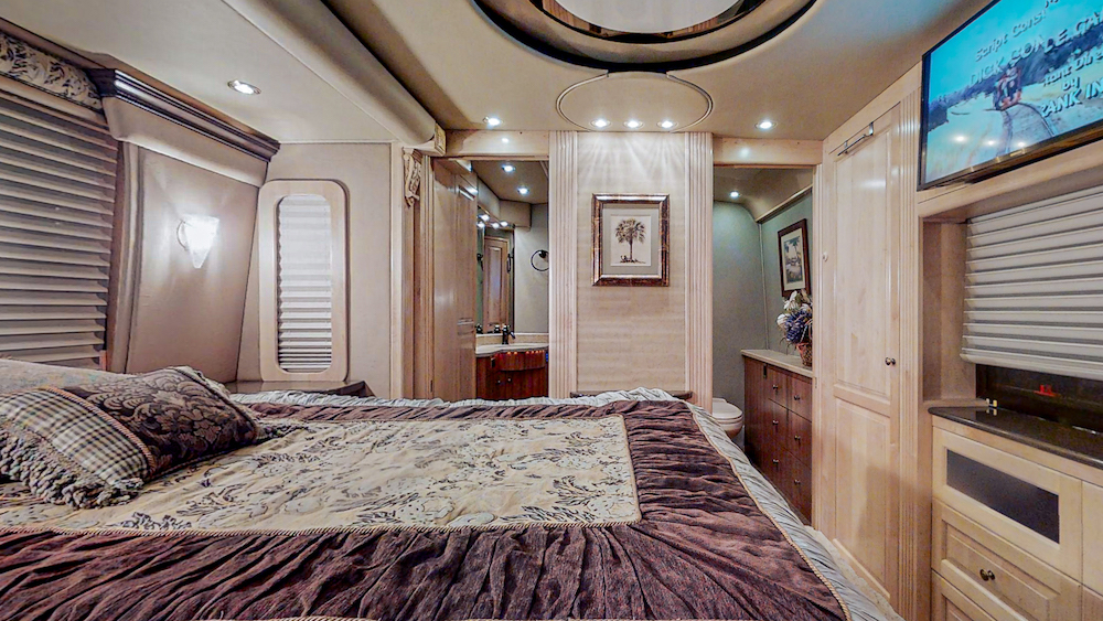 2006 Prevost Royale XLII For Sale