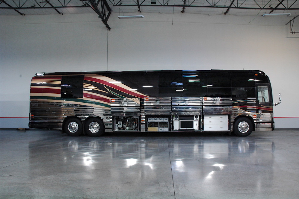 2006 Prevost Thompson XLII For Sale