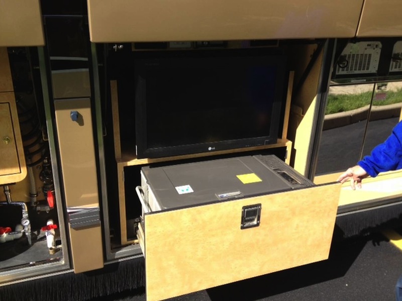 2006 Prevost Vantare H3-45 For Sale