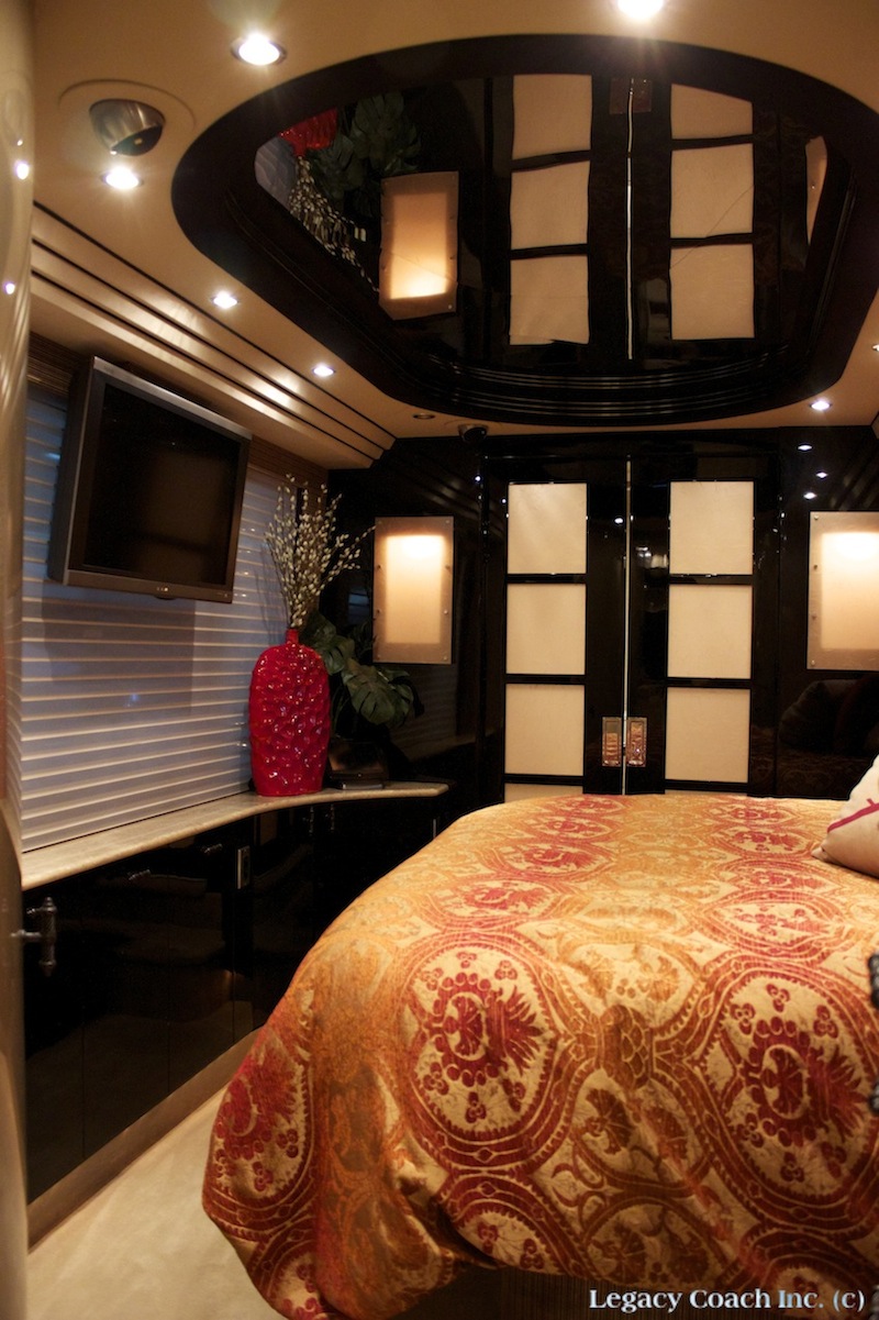 2007 Prevost Country Coach XLII For Sale