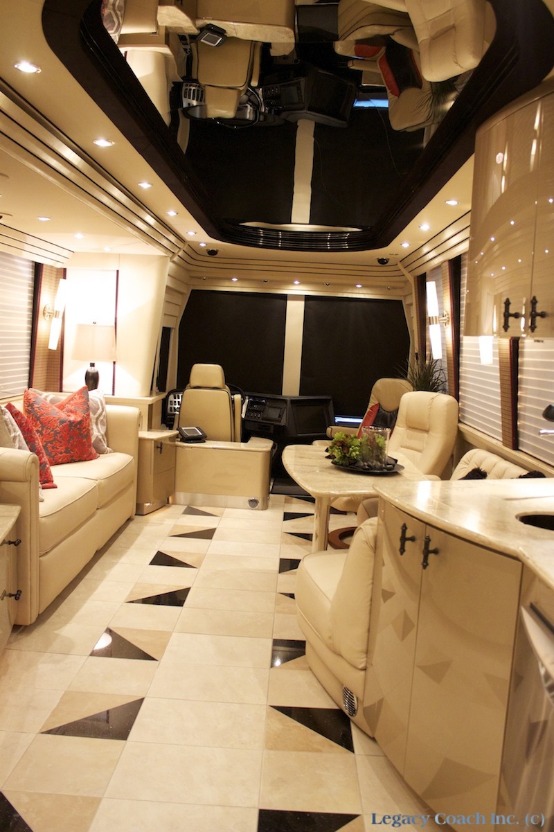 2007 Prevost Country Coach XLII For Sale