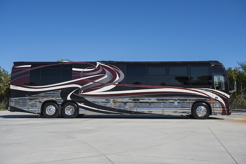 2007 Prevost Country Coach XLII  For Sale