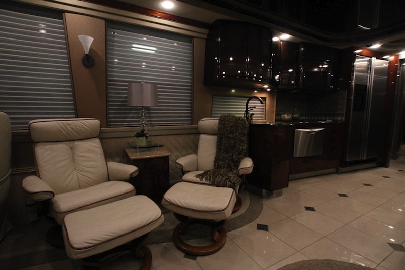 2007 Prevost Country Coach XLII For Sale