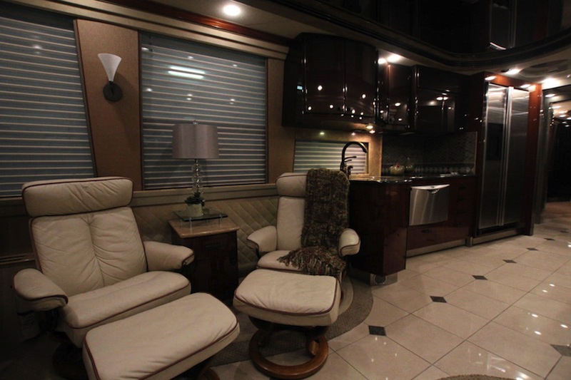 2007 Prevost Country Coach XLII For Sale