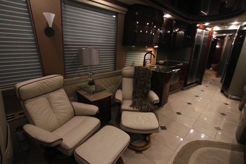 2007 Prevost Country Coach XLII For Sale