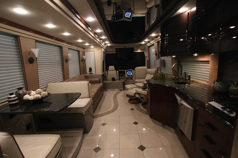 2007 Prevost Country Coach XLII For Sale