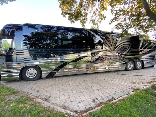 2007 Prevost Country Coach XLII For Sale