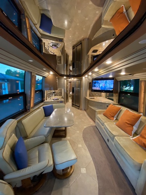 2007 Prevost Country Coach XLII For Sale