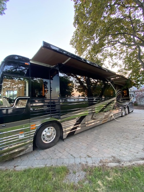 2007 Prevost Country Coach XLII For Sale