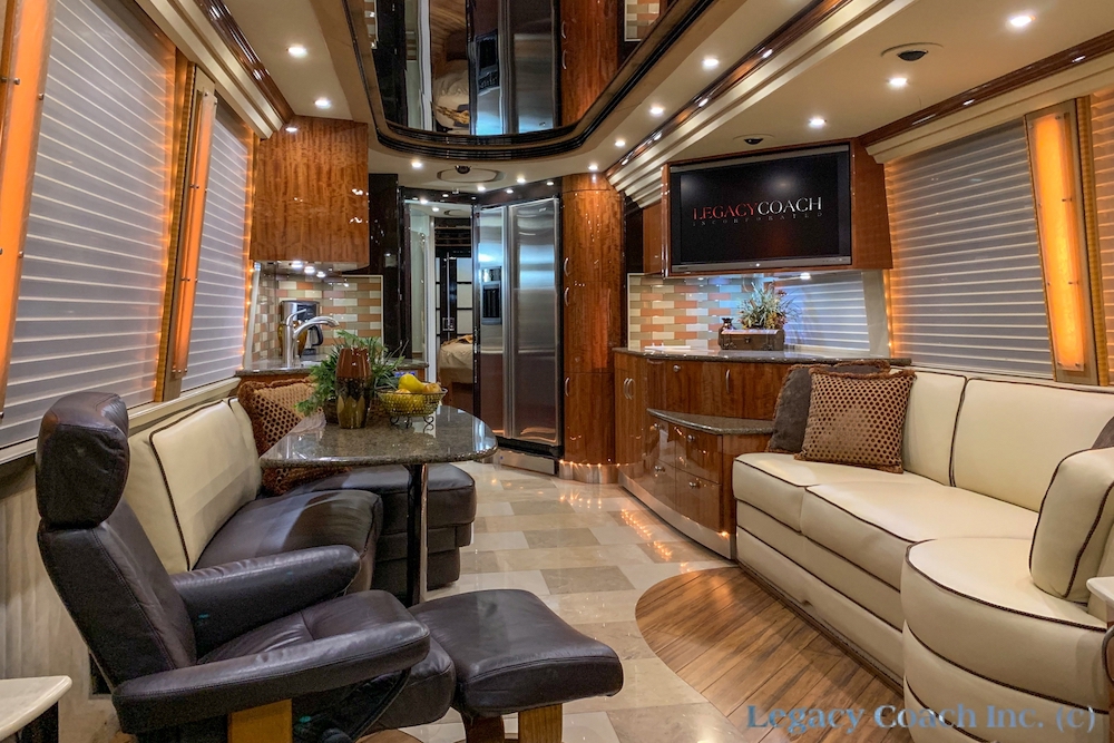 2007 Prevost Country Coach XLII For Sale