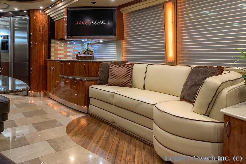 2007 Prevost Country Coach XLII For Sale