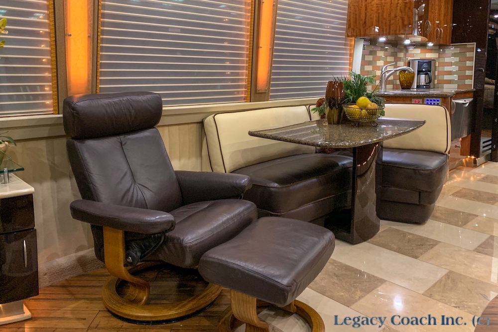 2007 Prevost Country Coach XLII For Sale