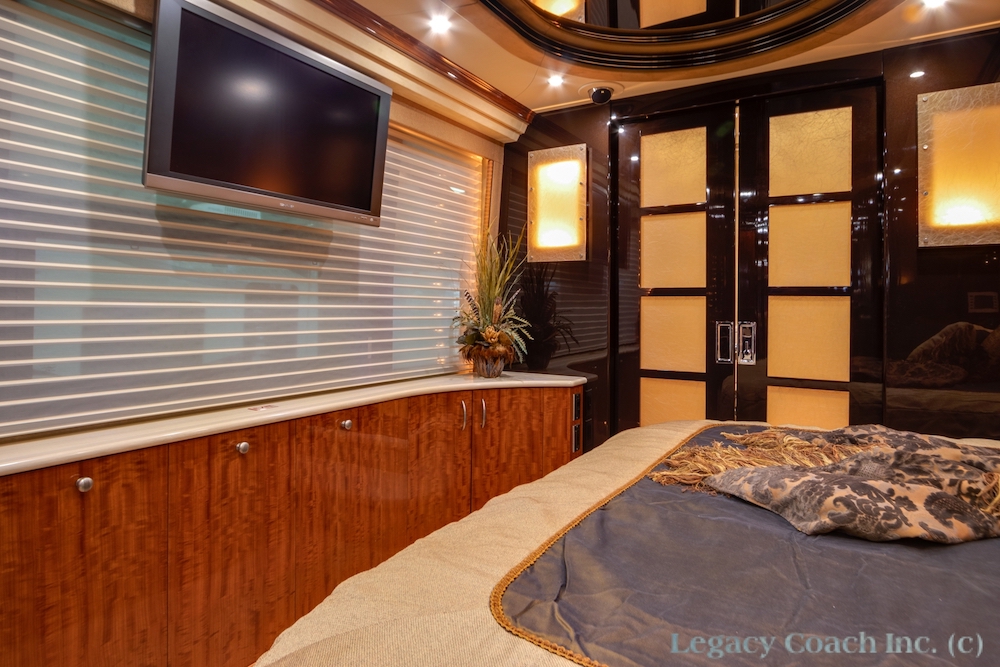 2007 Prevost Country Coach XLII For Sale