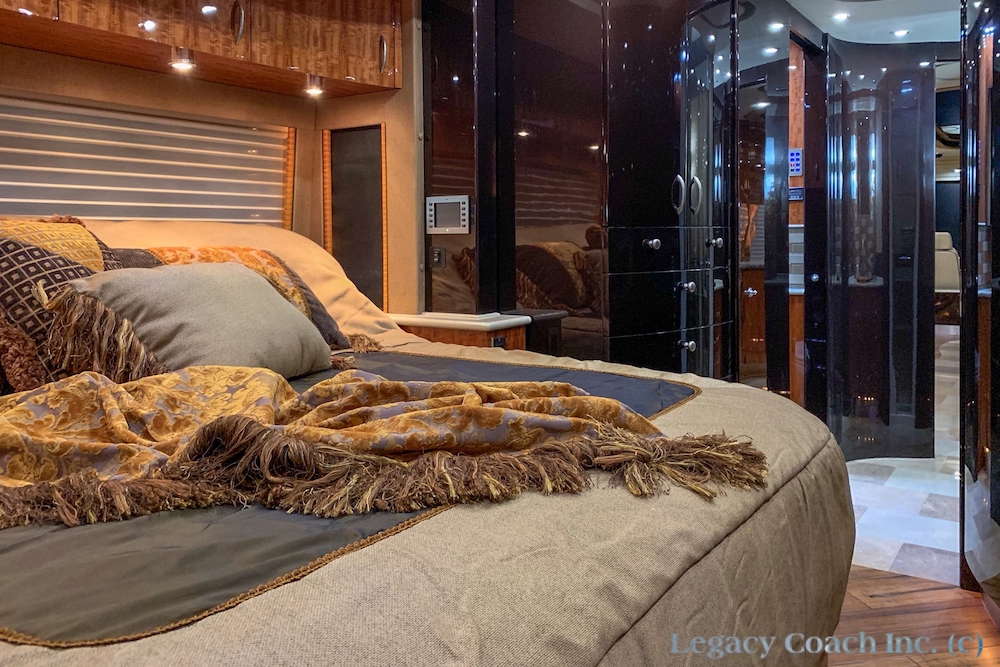 2007 Prevost Country Coach XLII For Sale